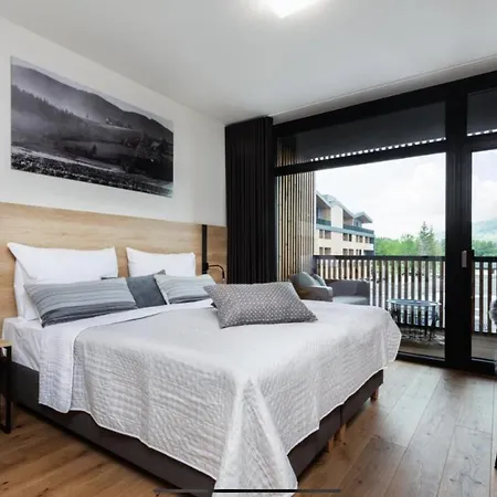 Golf House *